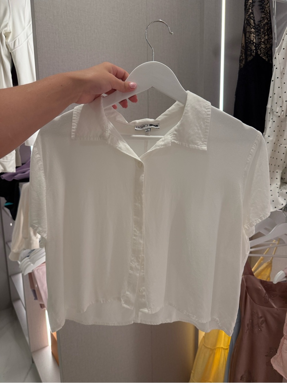 Women’s White Short-Sleeve Button Front Top